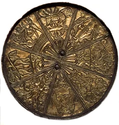 Scythische kunst: zilveren spiegel bedekt met goud uit de grafheuvel nr. 4 van Kelermes, Krasnodar regio in Rusland (650-620), 7e eeuw v.Chr. Sint-Petersburg, Hermitage Museum