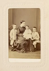 P[rin]cesse Clotilde en haar kinderen.