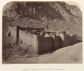Klooster van St. Katherine, met Jebel Músa op de Achtergrond