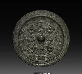 Spiegel met Xiwangmu, ca. 317-400 (brons)