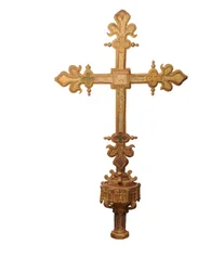 Verguld houten en polychroom versierde processiekruis, Spanje, ca. 1500