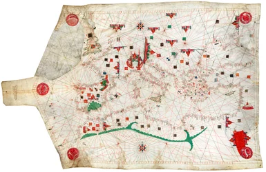 Portulankaart van de Middellandse Zee en NE Atlantische Oceaan, dit is de oudste portulan in de collecties van het Nationaal Maritiem Museum