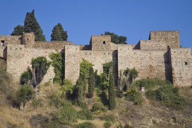 Muren van de Alcazaba