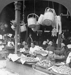 Winkels op een inheemse markt, Rangoon, Birma