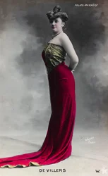 Portret van een jonge vrouw, ansichtkaart; de drager bevat de aanduiding "Devillers - Folies Bergère"