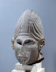 Oosterse oudheid: hoofd van Syrische god. 2500 v.Chr. ongeveer. uit Djabboul, Syrië. Parijs, Louvre Museum