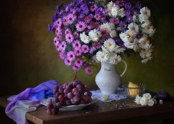 Landelijke bloemen en druiven