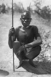 Een jongen met hoorns, Abercorn naar Tukuyu, Tanganyika, 1925-1927