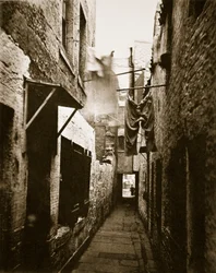 Close, 101 High Street, Glasgow, c.1878