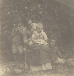 [Frances Crowell en haar kinderen].