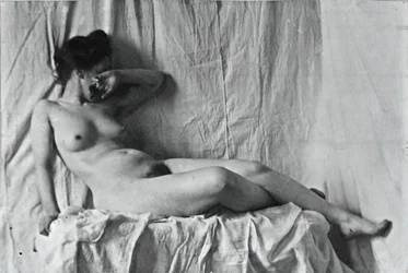 Ongeïdentificeerd model, ca. 1886-1892