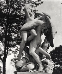 Saturnus Ontvoert Cybele, allegorie van de Aarde, gefotografeerd in de Jardin des Tuileries, Parijs, door Adolphe Giraudon (1849-1929)