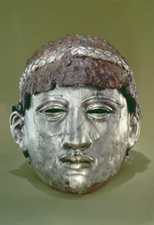 Helm in twee delen