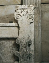 Thracische tombe van Sveshtari, detail van architectuur nabij de sarcofaag, 3e eeuw v.Chr.