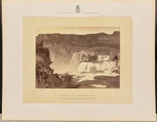 Shoshone Falls, Snake River, Idaho. Middagaanzicht, aangrenzende wanden ongeveer 1000 voet hoog