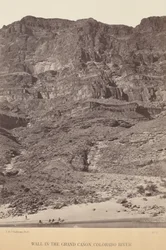 Muur in de Grand Canyon, Colorado-rivier,1871 (foto)