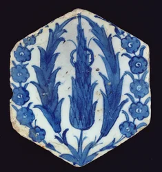 Hexagonale Isnik-tegel met cipressen en een prunus, 1560-70
