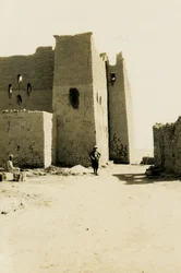 Klooster van St Simeon, Aswan, Egypte, foto door Ugo Monneret de Villard