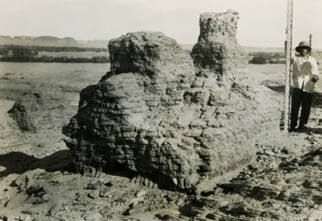 Graf in necropolis, Qasr Ibrim, Egypte, foto door Ugo Monneret de Villard