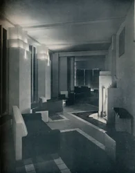Interieur uit de jaren 1930 met eigentijdse verlichting, 1930