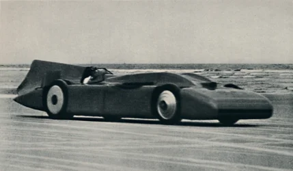 276 mijl per uur op het zand van Daytona, 1937