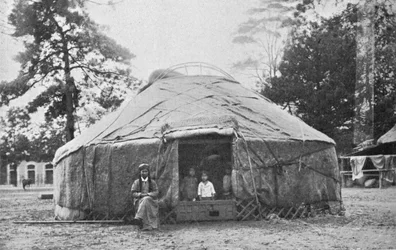 Een Kalmyk-woning en zijn bewoners, 1912