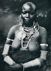 Een Masai matrone, 1912