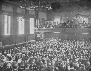 Een mei-bijeenkomst, Exeter Hall, Londen, ca. 1903