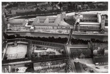 Luchtfoto van het Deutsches Museum, München, Duitsland, vanuit een Zeppelin, c1931 1933