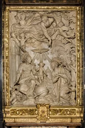 Altaar van St. Joseph of Altaar van de Heilige Familie, Hoog reliëf, Giacomo Bertesi 1668, Kathedraal van Santa Maria Assunta, Kathedraal, Cremona, Lombardije, Italië (foto)