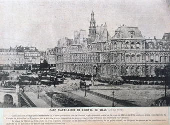 Artilleriestukken opgesteld buiten het Hotel de Ville, Parijs