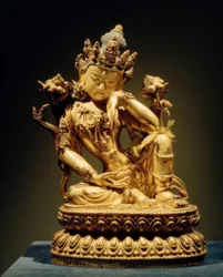 Avalokitesvara / Beeldhouwwerk, 15e eeuw