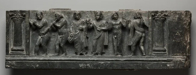 Bacchanaal Reliëf, 1-100