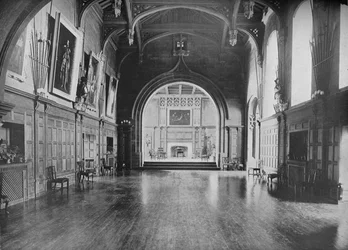 Bamburgh Castle, Northumberland - De Heer Armstrong, 1910