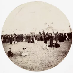 Strandvermaak, ca. 1890