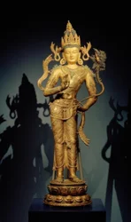Bodhisattva Maitreya / Beeldhouwwerk, 11e/12e eeuw