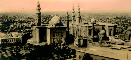 Caïro: Algemeen uitzicht en Sultan Hassan Moskee, ca. 1918-ca. 1939