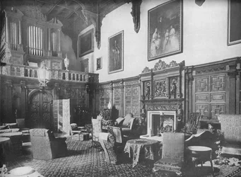 Castle Ashby, Northamptonshire - De Markies van Northampton, K.G., 1910