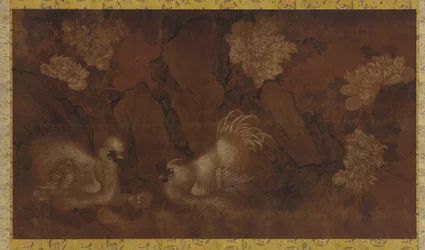 Haan, hen en kuikens bij pioenrozenstruiken, Qing-dynastie, 18e eeuw.