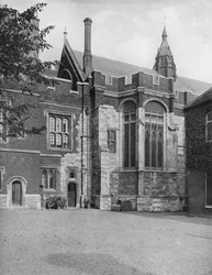 College Hall, vanaf Brewhouse Yard, 1926