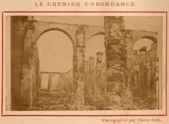 Commune van Parijs (1871): uitzicht op de ruïnes van de Grenier d