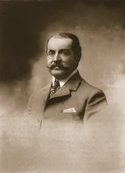 Graaf de Lastours, 1911