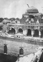 Delhi. Een gevaarlijke duik, ca. 1910
