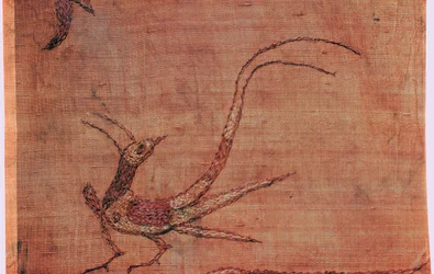 Detail van een Chinees geborduurde zijden tussore met een feniks uit een Scythisch graf