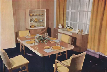 Eetkamer groep in vogelperspectief esdoorn, 1942