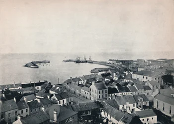 Donaghadee - Uitzicht vanaf de kerktoren, met zicht op de haven, 1895