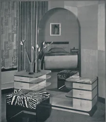 Kaptafel en kruk ontworpen voor de Frankl Galleres, Inc., 1933