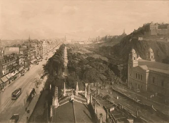Edinburgh, kijkend naar Calton Hill, vanaf het westelijke einde van Princes Street, 1902