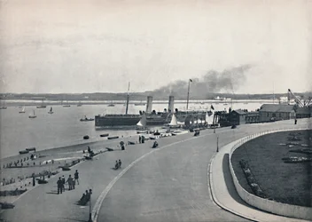 Fleetwood - De Promenade: Vertrek van de Isle of Man-stoomboot, 1895