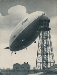 Drijvend aan de masttop, Een machtige envelop van onzichtbare kracht, ca. 1935
